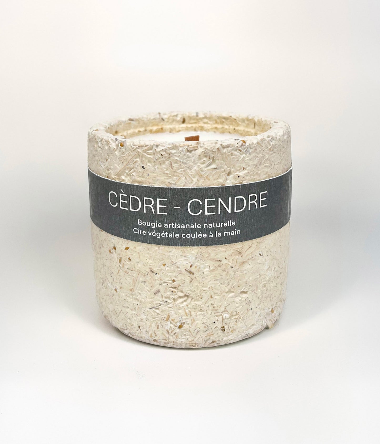 Cèdre & Cendre – Atmosphère boisée